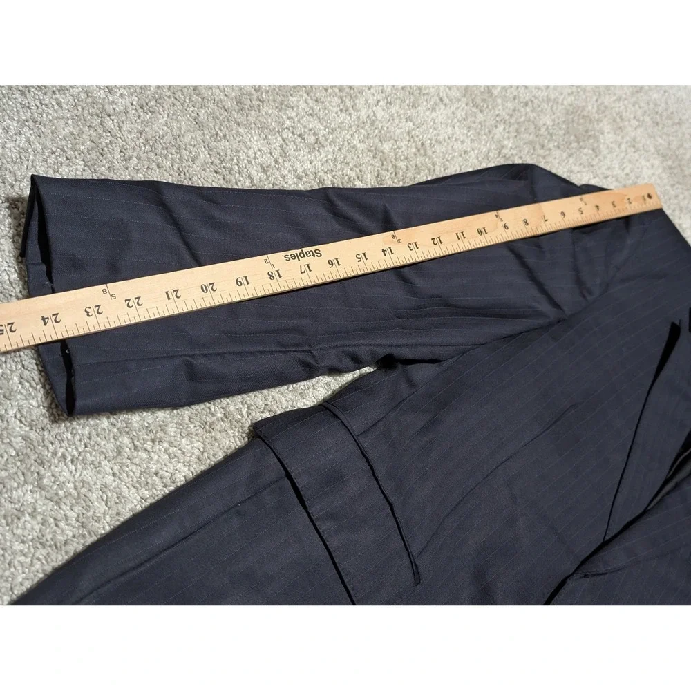 Jos. A. Bank Suit Jacket Mens 42R Navy Pinstripe 100% Wool 2Button Blazer Office
